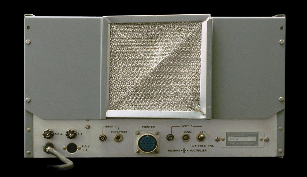 Dynac Model DY-2500 computing digital indicator - back view.