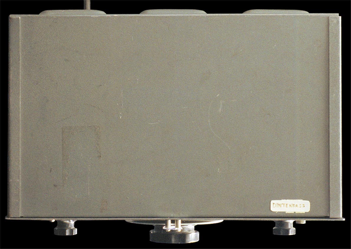 Model 200B audio oscillator - top view.