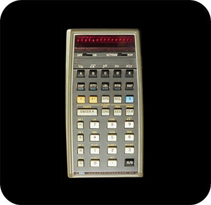 Hewlett-Packard programmable pocket calculator - 3/4 view.