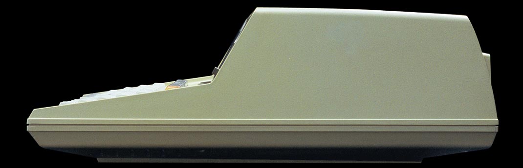 Hewlett-Packard-85 personal computer - right view.