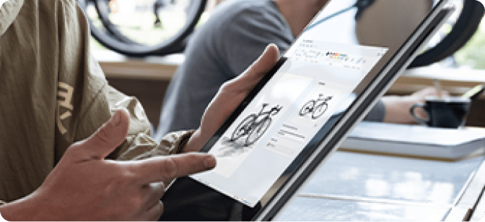 OmniBook design adapting to multiple ways of working, from productivity to creative tasks.