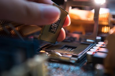 Processor cores versus clock speed
